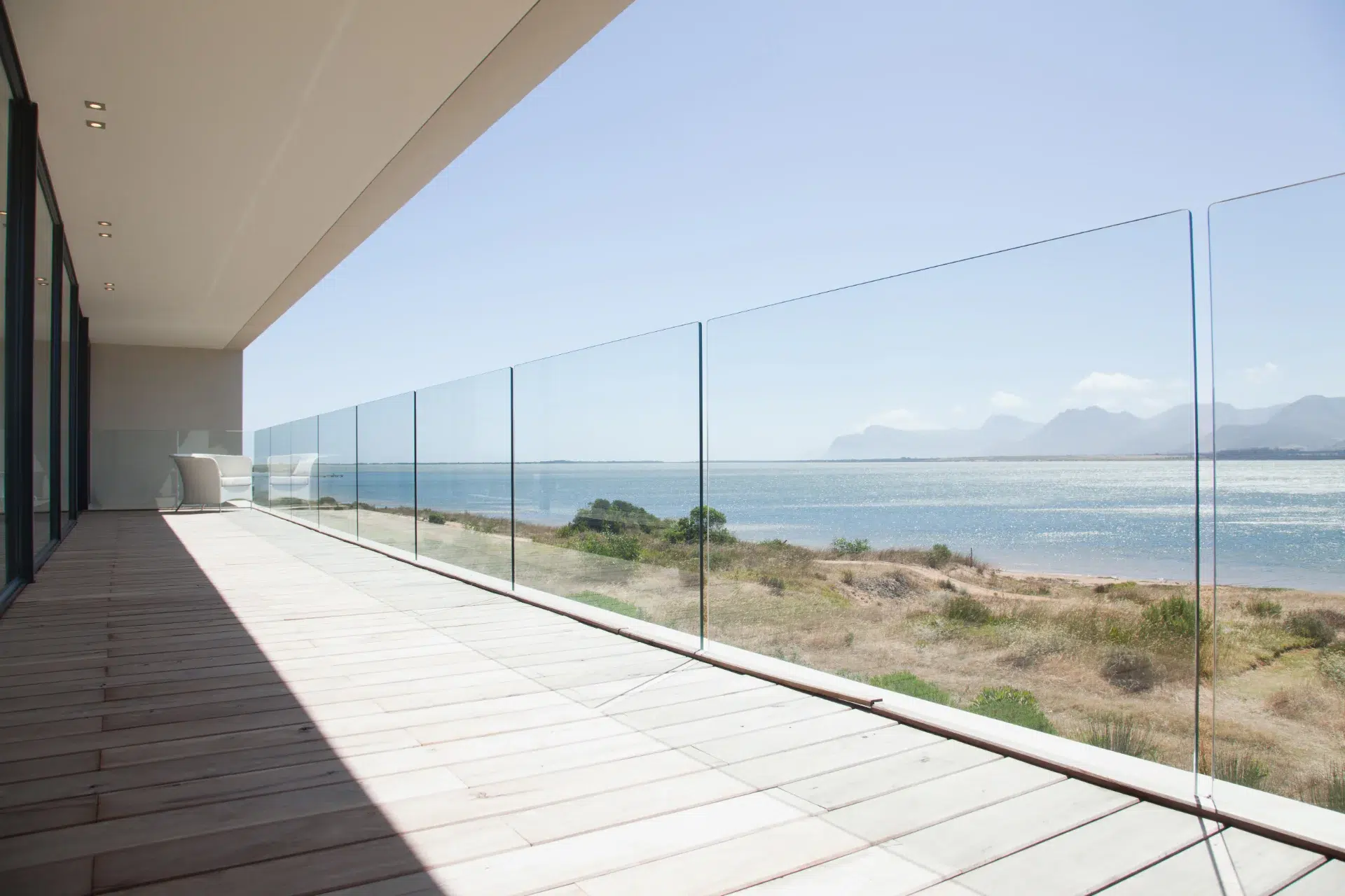 VLX 120 Glass Railing System in Fort Lauderdale, FL | Westlight Windows Fort Lauderdale - detail 1